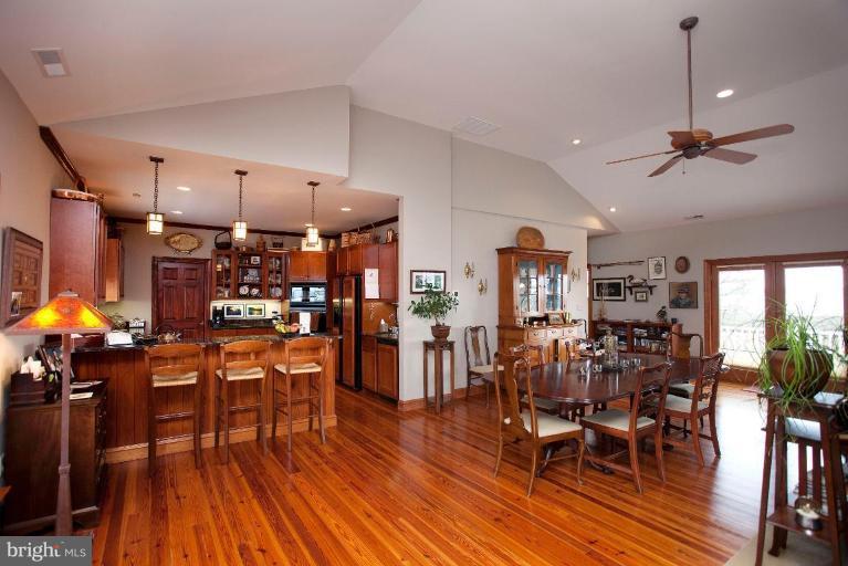 5402 Morris Neck Road Cambridge, MD 21613 - Photo 12 of 30 Main House #2 Kitchen/Dining Area