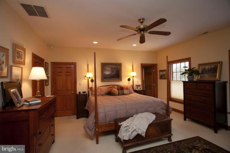 5402 Morris Neck Road Cambridge, MD 21613 - Photo 10 of 30 Main House #2 Master Bedroom