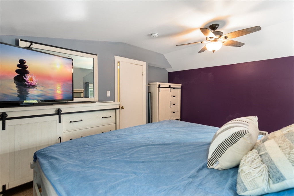 2 Brimbal Avenue Beverly, MA 01915 - Photo 14 of 27