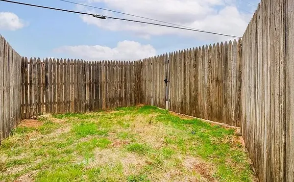 $289,500 | 608 North Bangor Avenue, Lubbock, TX 79416