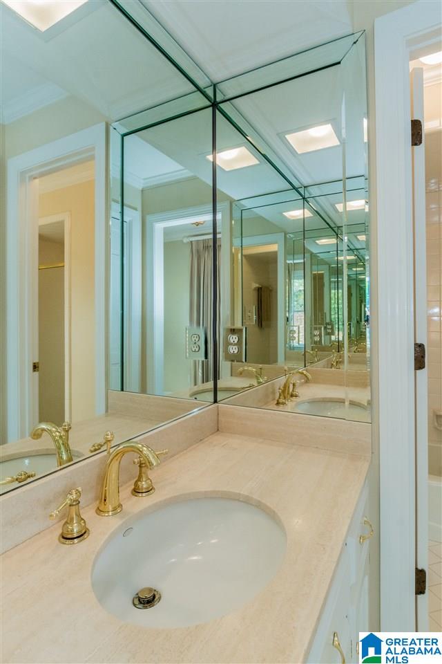 1051 Columbiana Road Birmingham, AL 35209 - Photo 43 of 50