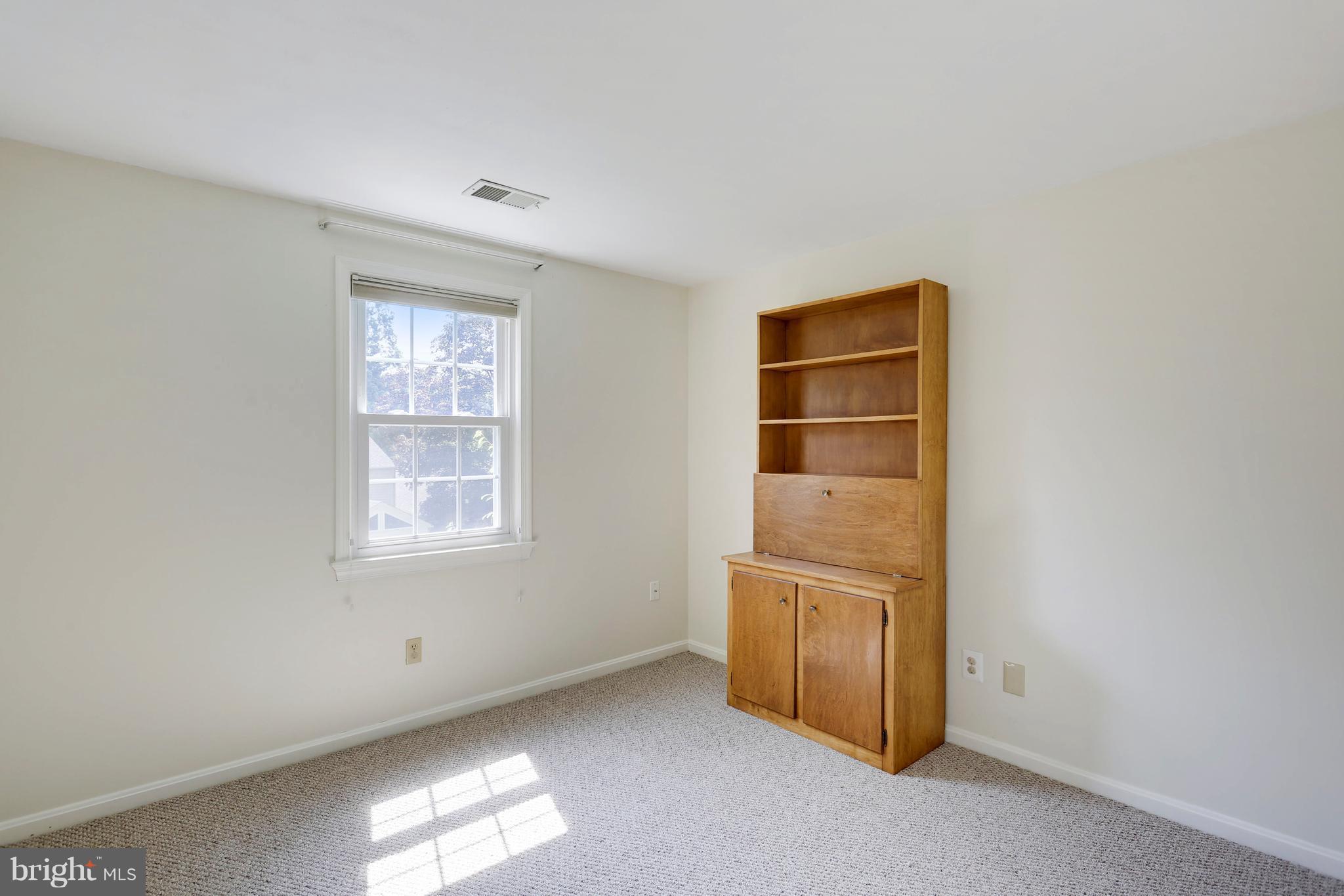 18929 North Meadow Fence Road Gaithersburg, MD 20886 - Photo 19 of 30 Bedroom