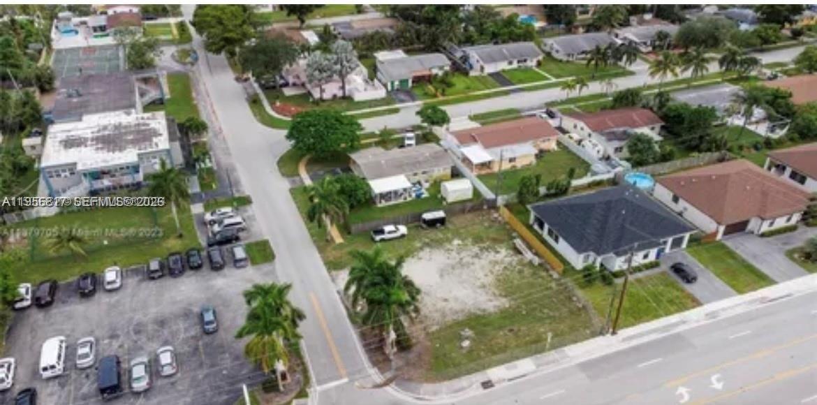 4861 Peters Road Plantation, FL 33317 - Photo 4 of 7 Gallery Image 4