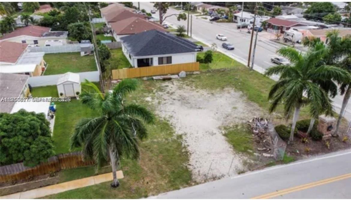 4861 Peters Road Plantation, FL 33317 - Photo 6 of 7 Gallery Image 6