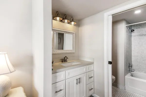 $3,300 | 5480 North Ocean Drive, Unit A1D, Singer Island, FL 33404