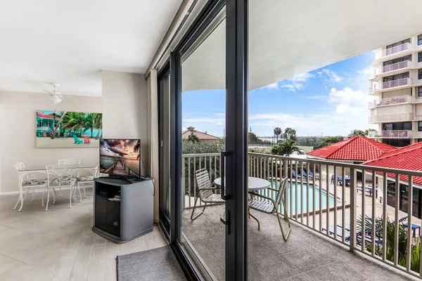 $3,300 | 5480 North Ocean Drive, Unit A1D, Singer Island, FL 33404