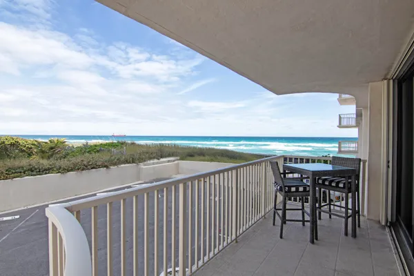 $3,300 | 5480 North Ocean Drive, Unit A1D, Singer Island, FL 33404