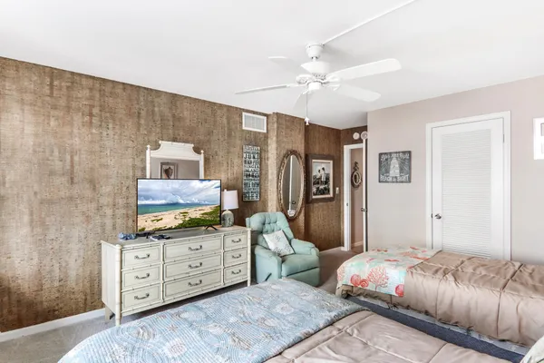 $3,300 | 5480 North Ocean Drive, Unit A1D, Singer Island, FL 33404