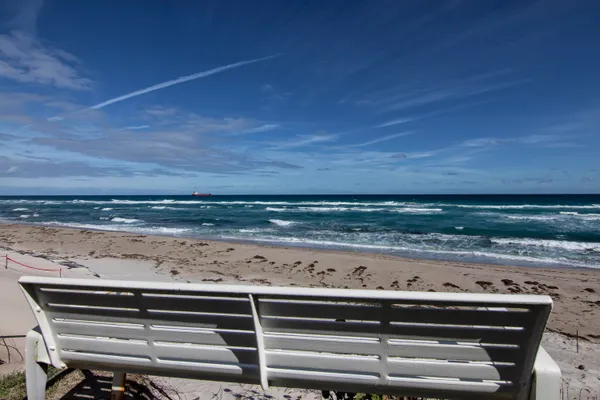 $3,300 | 5480 North Ocean Drive, Unit A1D, Singer Island, FL 33404