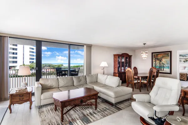 $3,300 | 5480 North Ocean Drive, Unit A1D, Singer Island, FL 33404