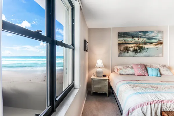 $3,300 | 5480 North Ocean Drive, Unit A1D, Singer Island, FL 33404