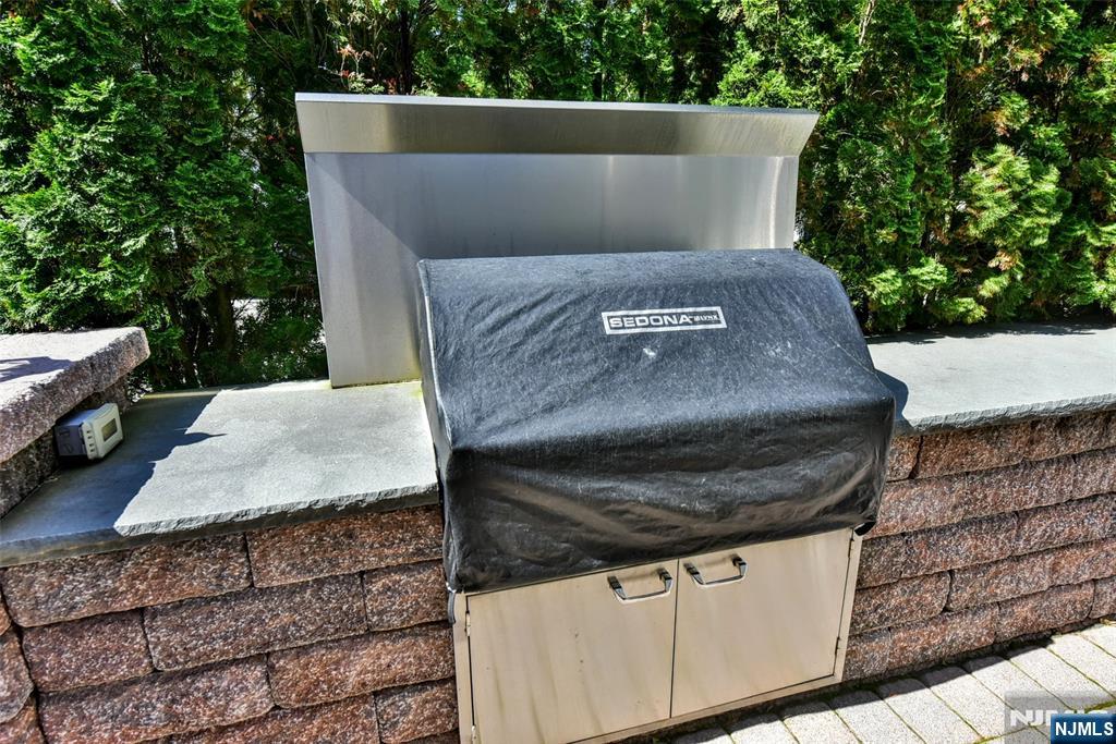 24 Maple Avenue, Unit 2 Waldwick, NJ 07463 - Photo 22 of 28