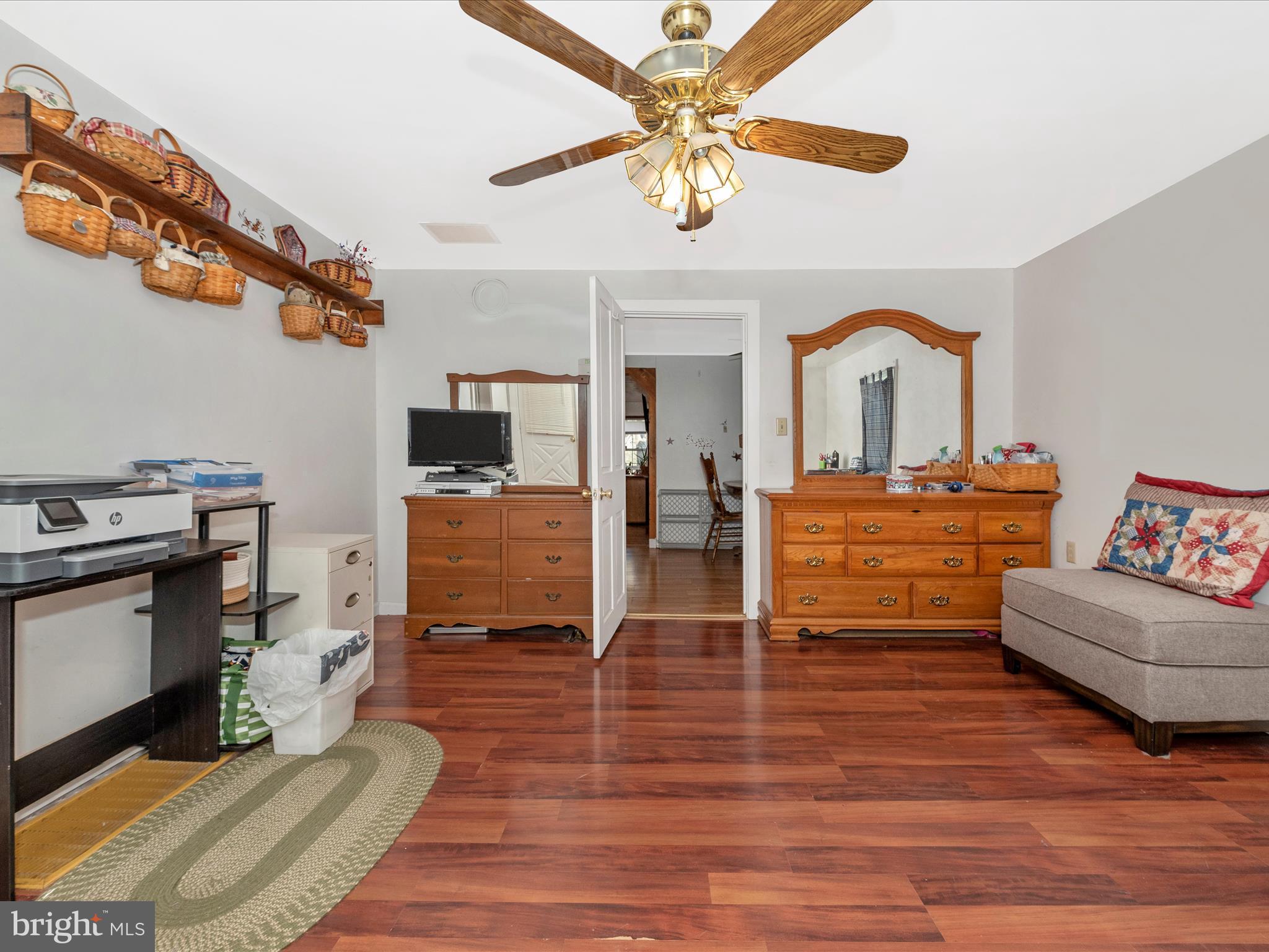10620 Powell Road Thurmont, MD 21788 - Photo 8 of 50 Living Room