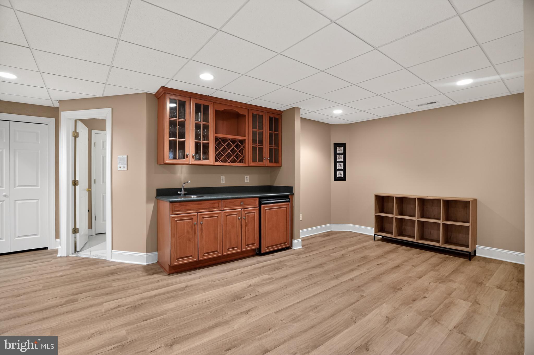 35 Stanwyck Road Mount Laurel, NJ 08054 - Photo 45 of 89 Basement wet bar area