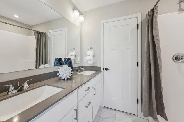 $450,000 | 747 Blackbird Circle, Delano, MN 55328