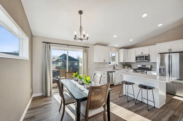 $450,000 | 747 Blackbird Circle, Delano, MN 55328