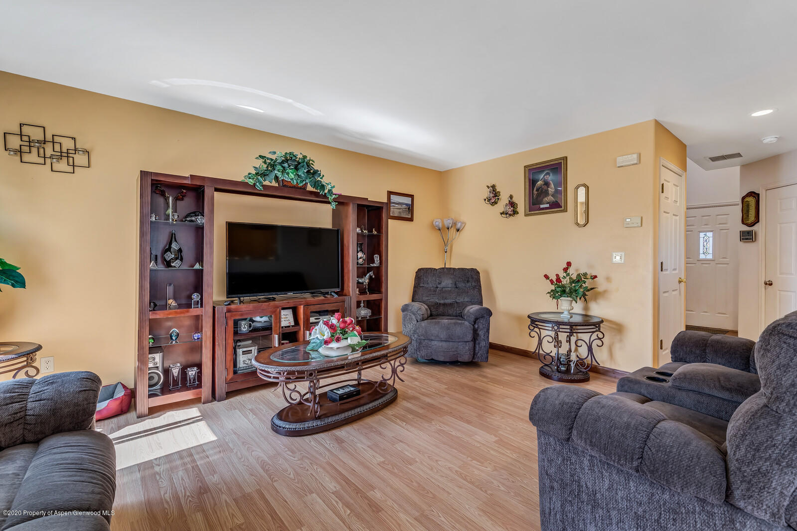 783 West 24th Street Rifle, CO 81650 - Photo 4 of 17 04_783_W_24th_Street004_mls