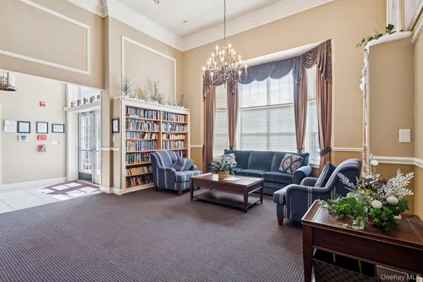 $599,000 | 223 Kettles Lane, Medford, NY 11763