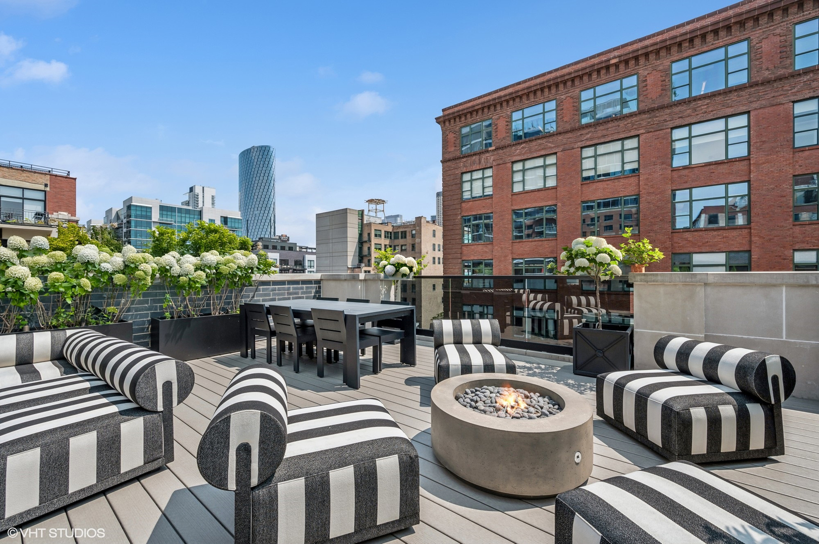 226 South Green Street, Unit 4N Chicago, IL 60607 - Photo 18 of 35