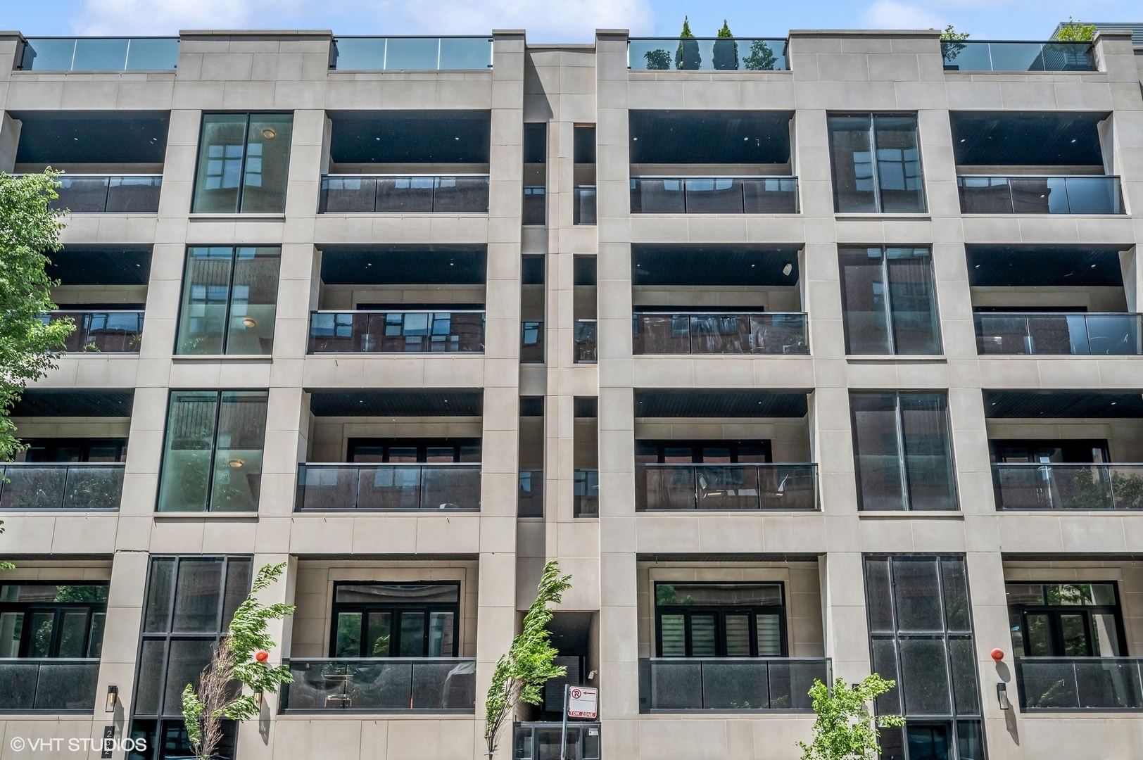 226 South Green Street, Unit 4N Chicago, IL 60607 - Photo 2 of 35