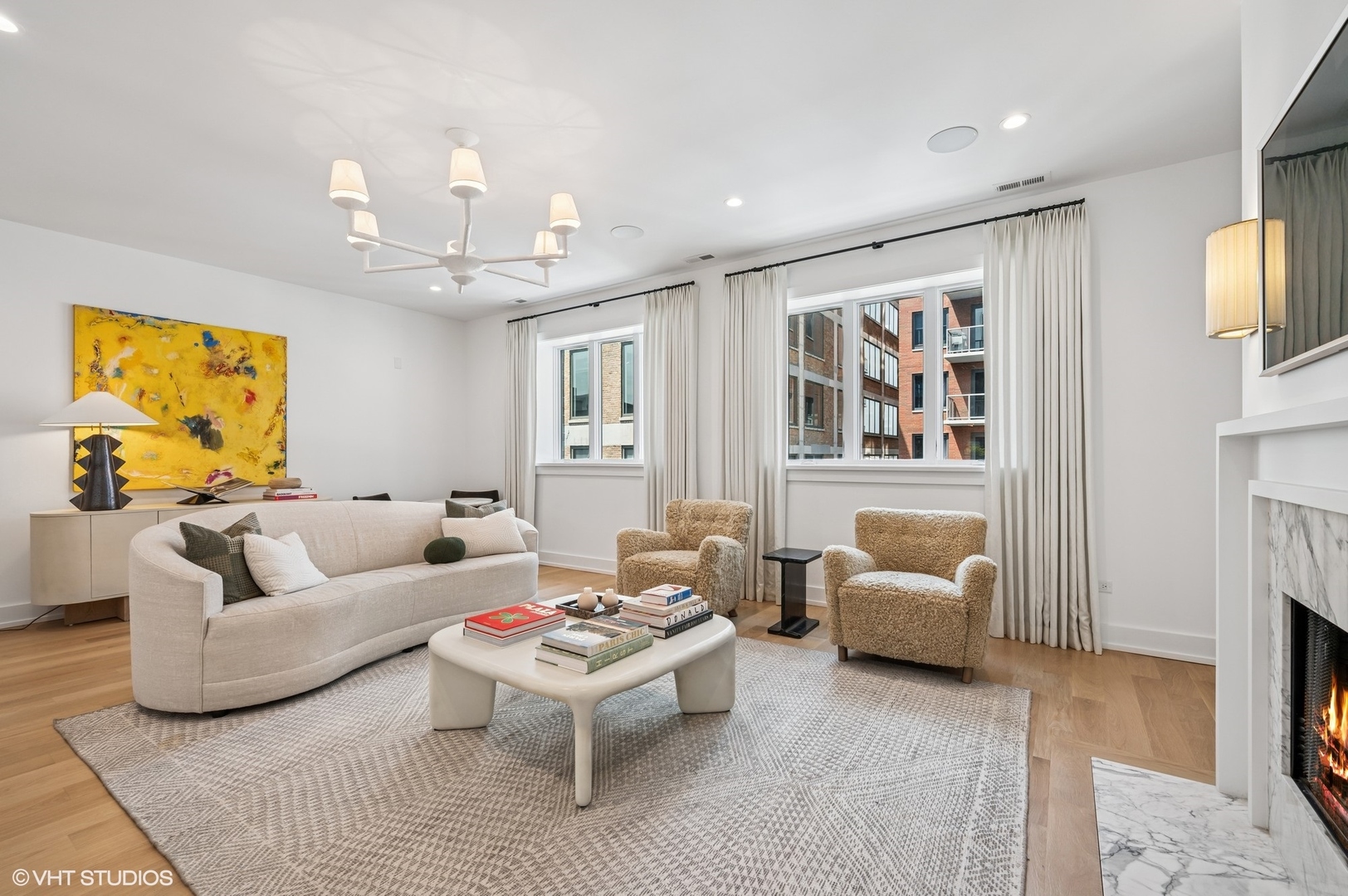 226 South Green Street, Unit 4N Chicago, IL 60607 - Photo 3 of 35