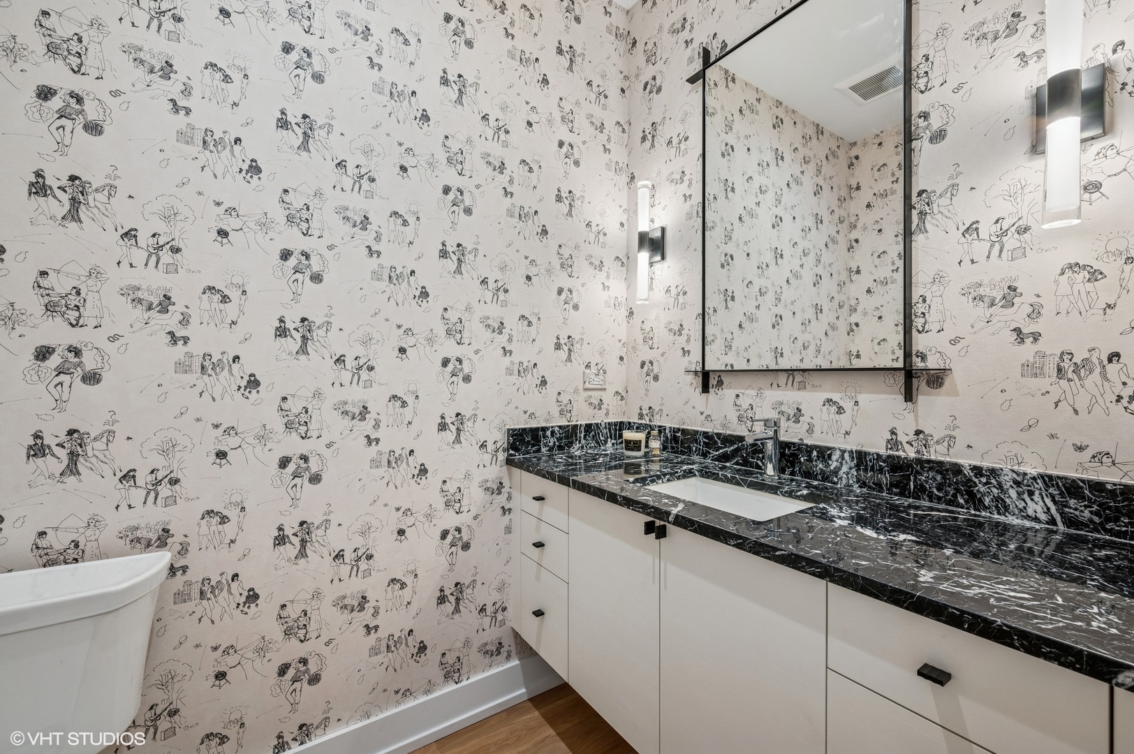 226 South Green Street, Unit 4N Chicago, IL 60607 - Photo 7 of 35