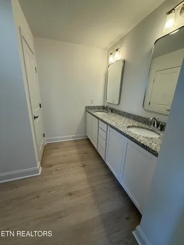 $375,000 | 1736 Bennett Vlg Drive, Maryville, TN 37804