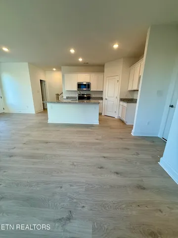 $375,000 | 1736 Bennett Vlg Drive, Maryville, TN 37804