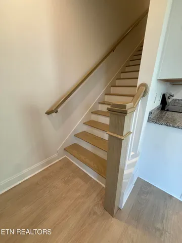 $375,000 | 1736 Bennett Vlg Drive, Maryville, TN 37804