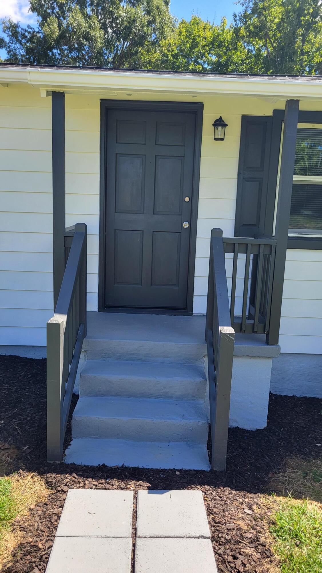 7588 Venable Road Kents Store, VA 23084 - Photo 11 of 38 a view of front door