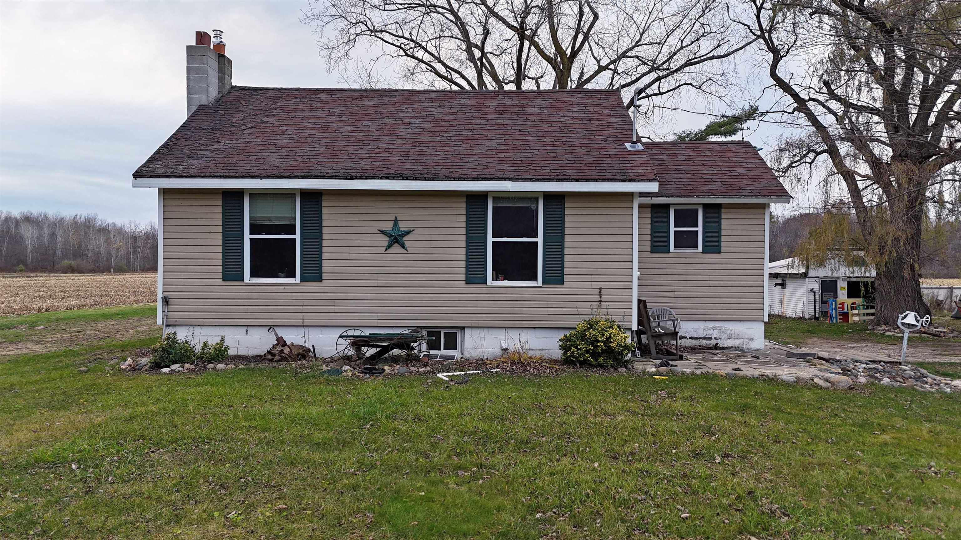 16942 Fowler Road Oakley, MI 48649 - Photo 1 of 19