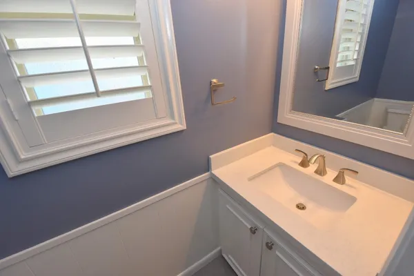 $3,500 | 10802 Meadow Lake Lane, Houston, TX 77042