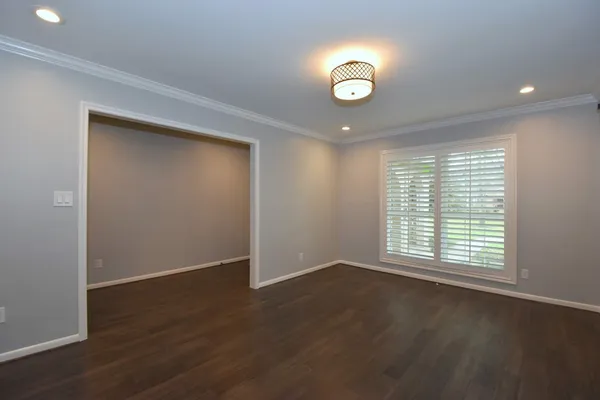 $3,500 | 10802 Meadow Lake Lane, Houston, TX 77042