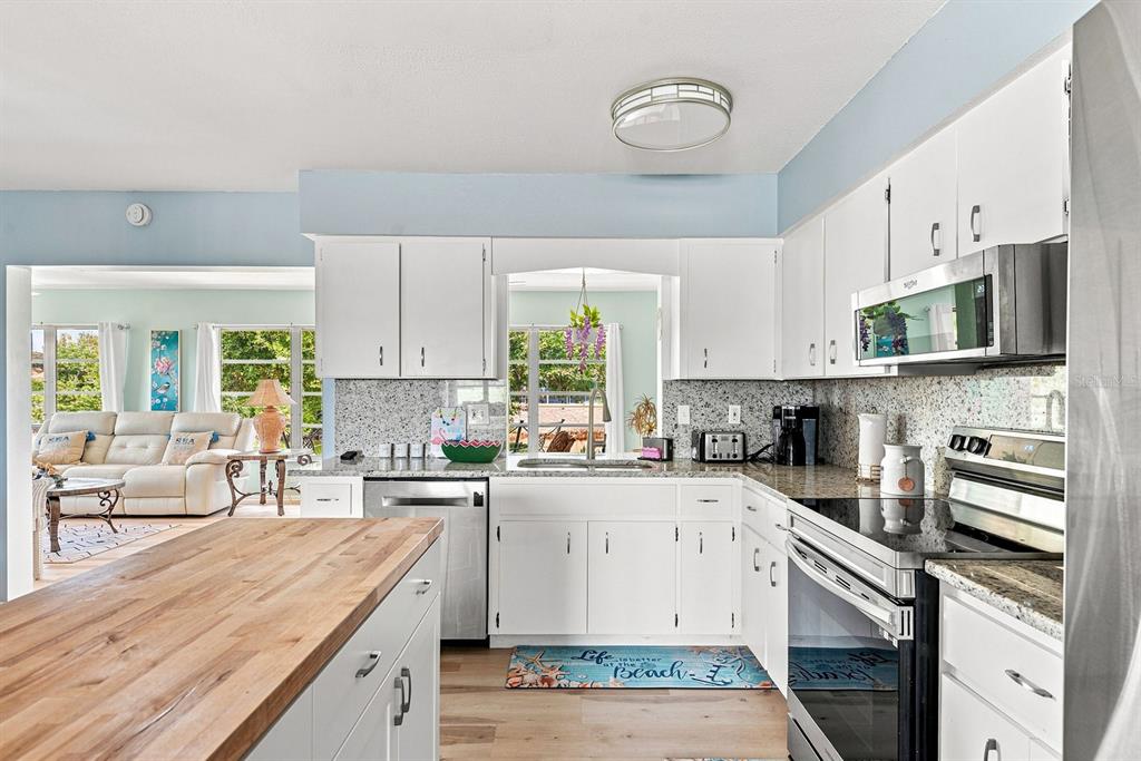 199 Caddy Road Rotonda West, FL 33947 - Photo 11 of 82 Gallery Image 11