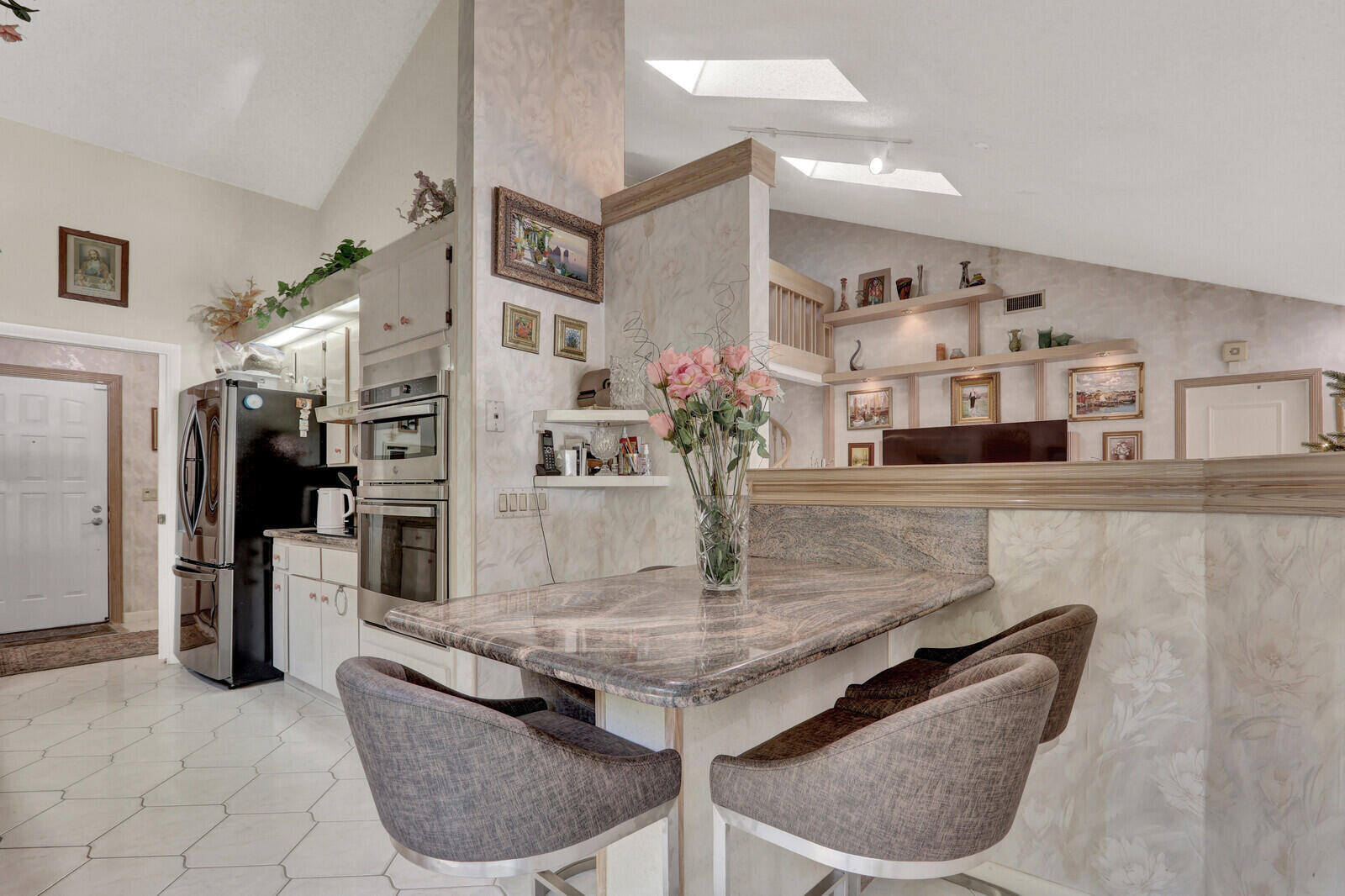 352 River Edge Road Jupiter, FL 33477 - Photo 32 of 50 Kitchen