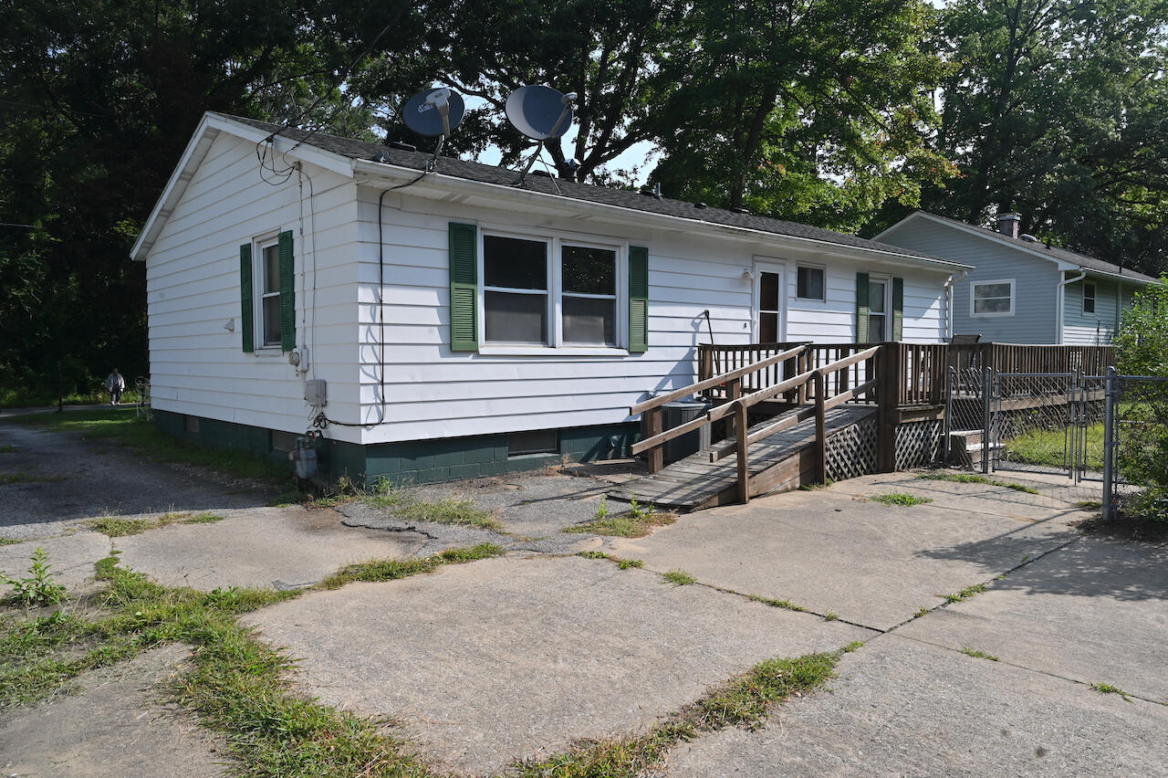 1903 Welnetz Road Michigan City, IN 46360 - Photo 2 of 15 1280x852