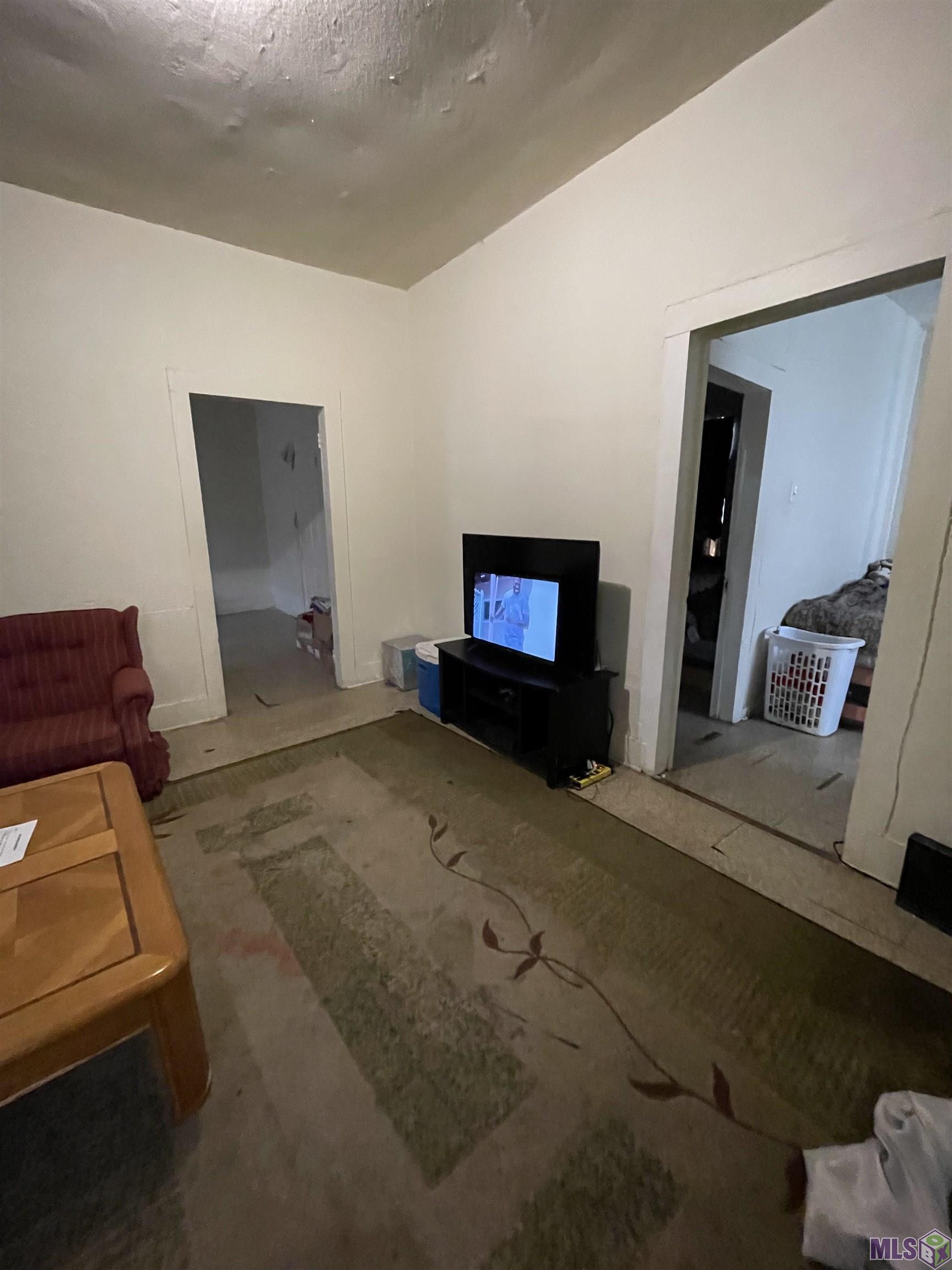 1327 Julia Street Baton Rouge, LA 70802 - Photo 2 of 10 Gallery Image 2