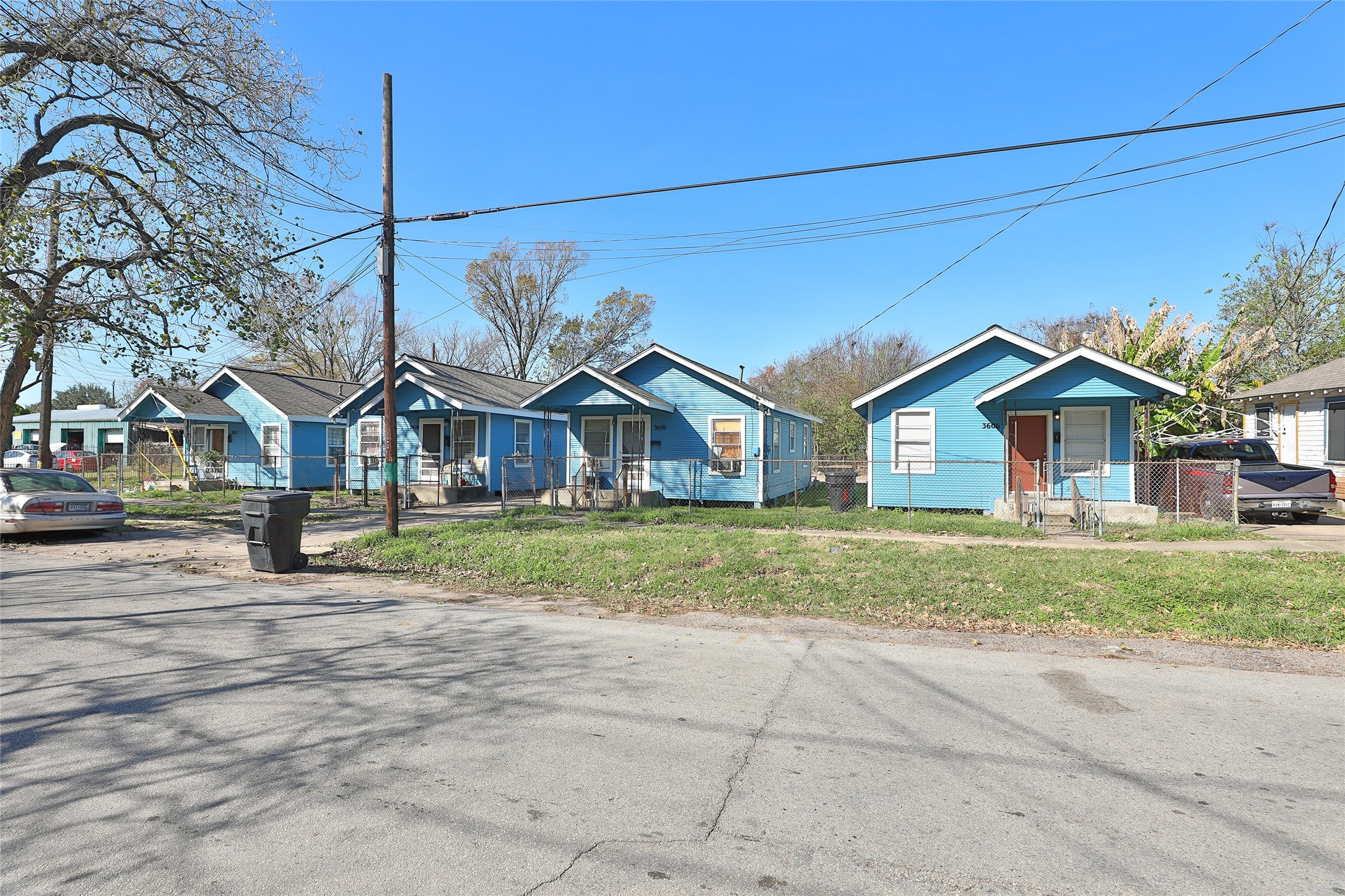 3606 Live Oak Street Houston, TX 77004 - Photo 15 of 15 a view of house with outdoor space and street view