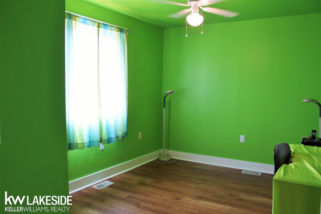 8086 Ritter Street Center Line, MI 48015 - Photo 19 of 31