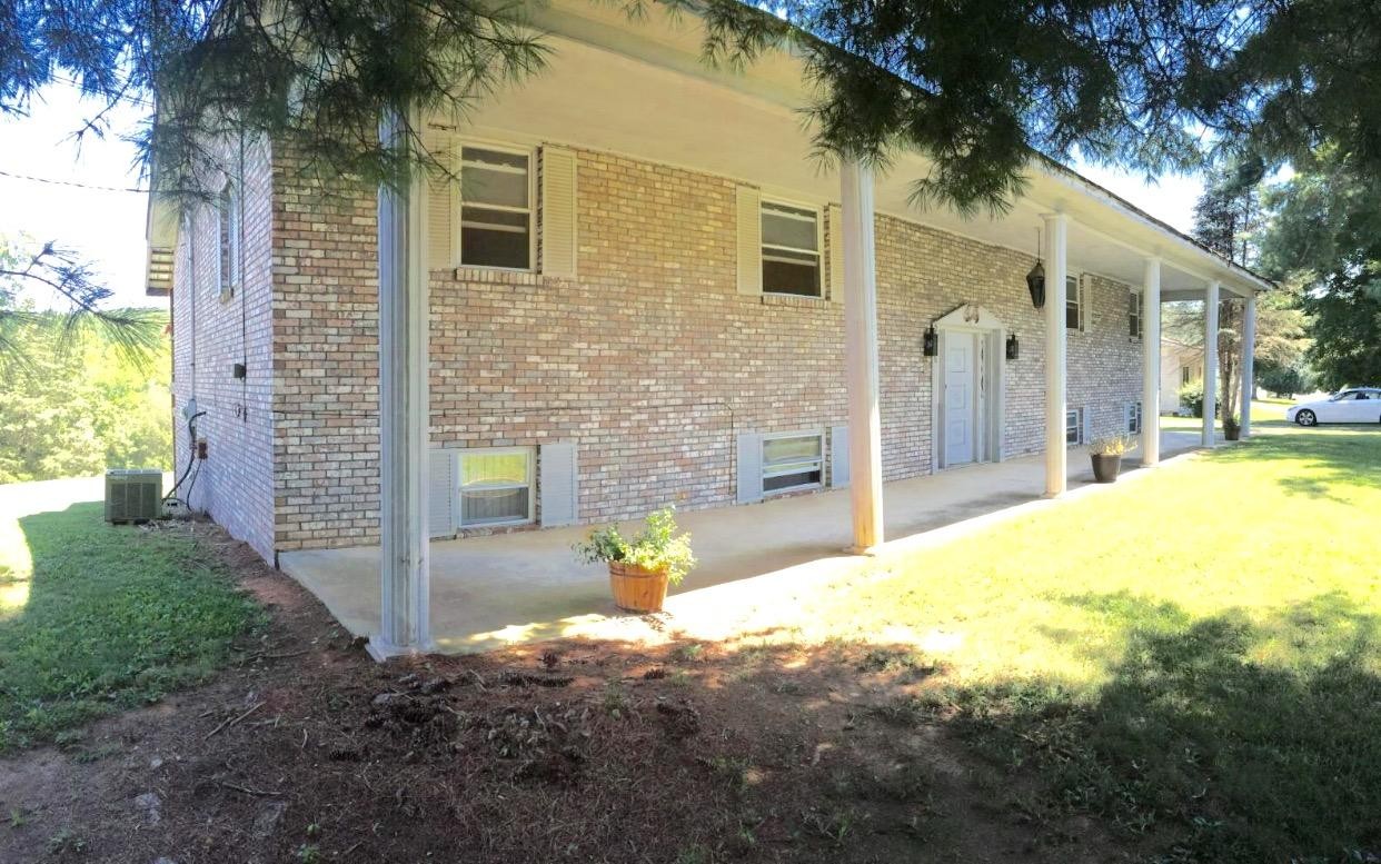 2916 Grove Road Mascot, TN 37806 - Photo 1 of 21 Gallery Image 1
