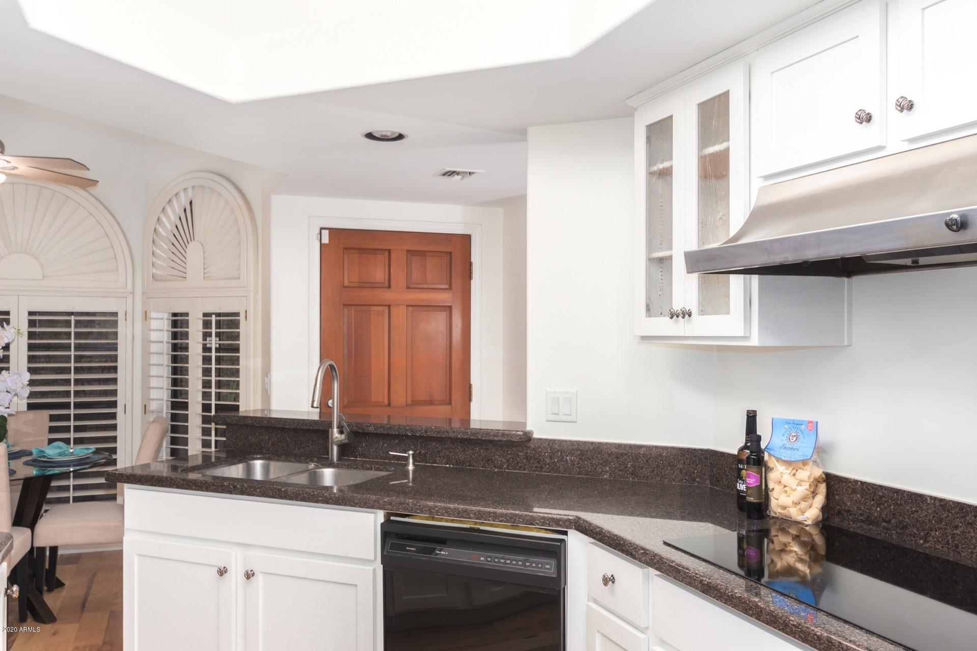 8100 East Camelback Road, Unit 24 Scottsdale, AZ 85251 - Photo 12 of 42 0014-Camelback (14)