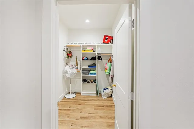 $409,000 | 721 Clubview Drive, Mabank, TX 75143