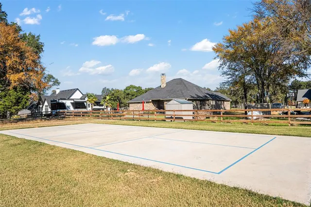$409,000 | 721 Clubview Drive, Mabank, TX 75143