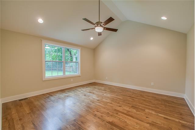 1710 Hanover Road Nashville, TN 37216 - Photo 8 of 20 Large Master Bedroom