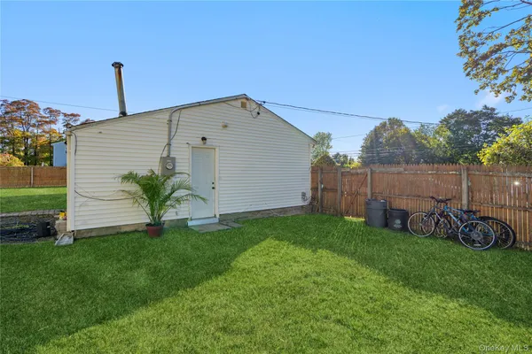 $449,000 | 501 Scherger Avenue, East Patchogue, NY 11772