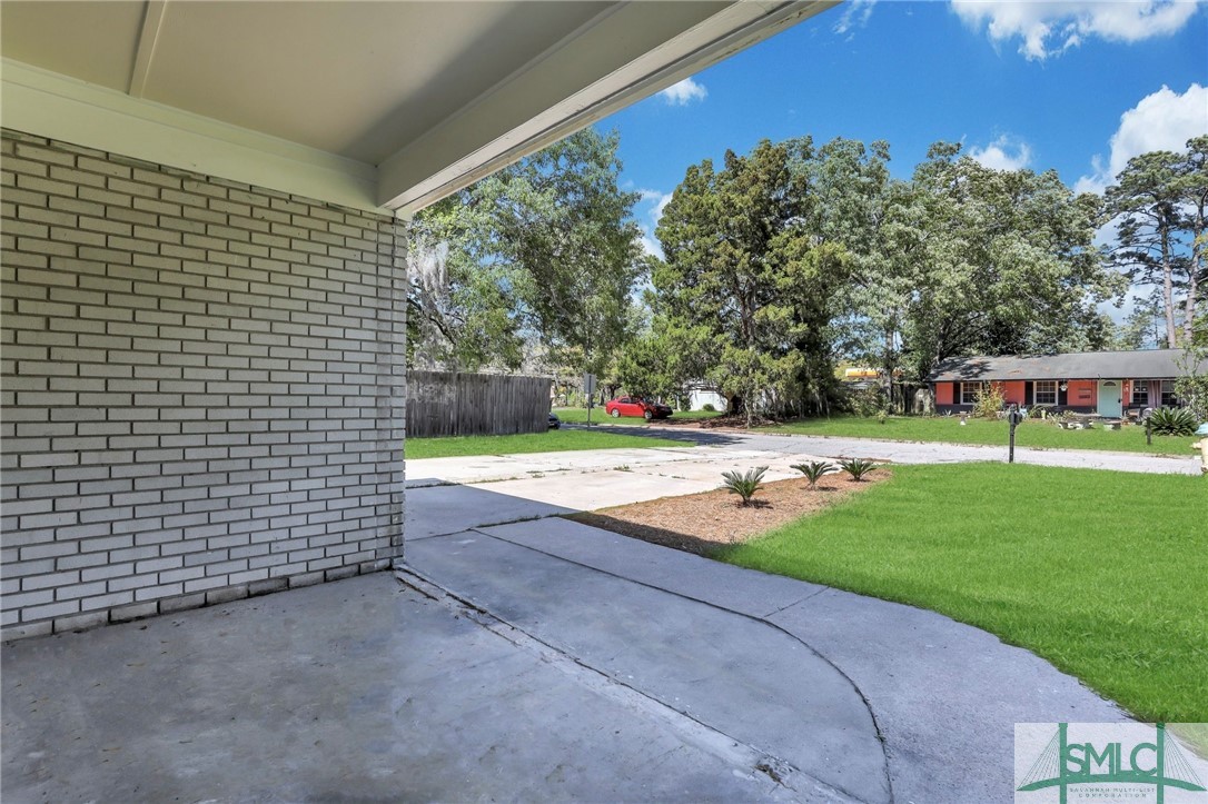 3 St Catherine Road Savannah, GA 31410 - Photo 2 of 30