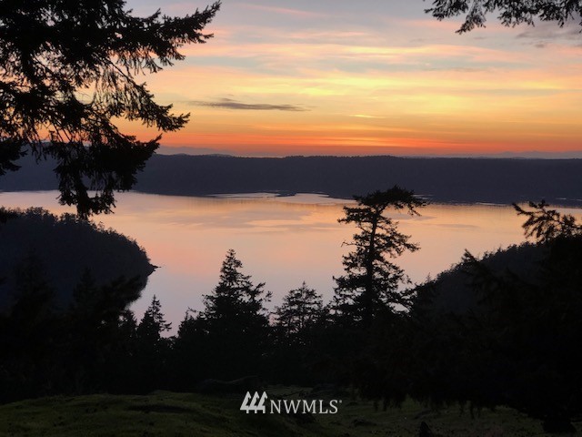 4-dh 4-dh 4-dh Decatur Street Northwest Anacortes, WA 98221 - Photo 22 of 24 a view of ocean