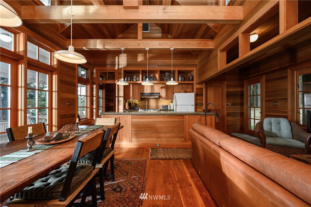 4-dh 4-dh 4-dh Decatur Street Northwest Anacortes, WA 98221 - Photo 9 of 24 a view of a building with sitting area