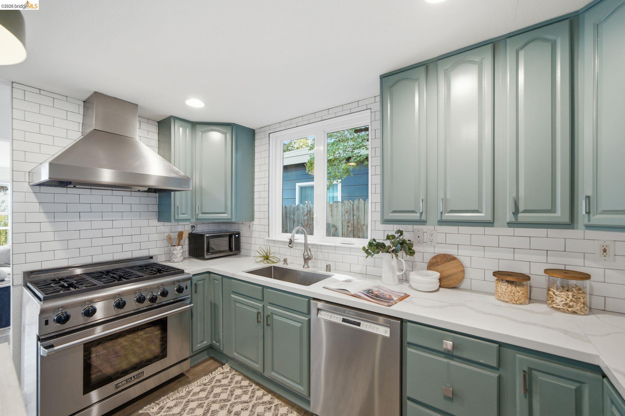 1464 Olympus Avenue Berkeley, CA 94708 - Photo 16 of 61