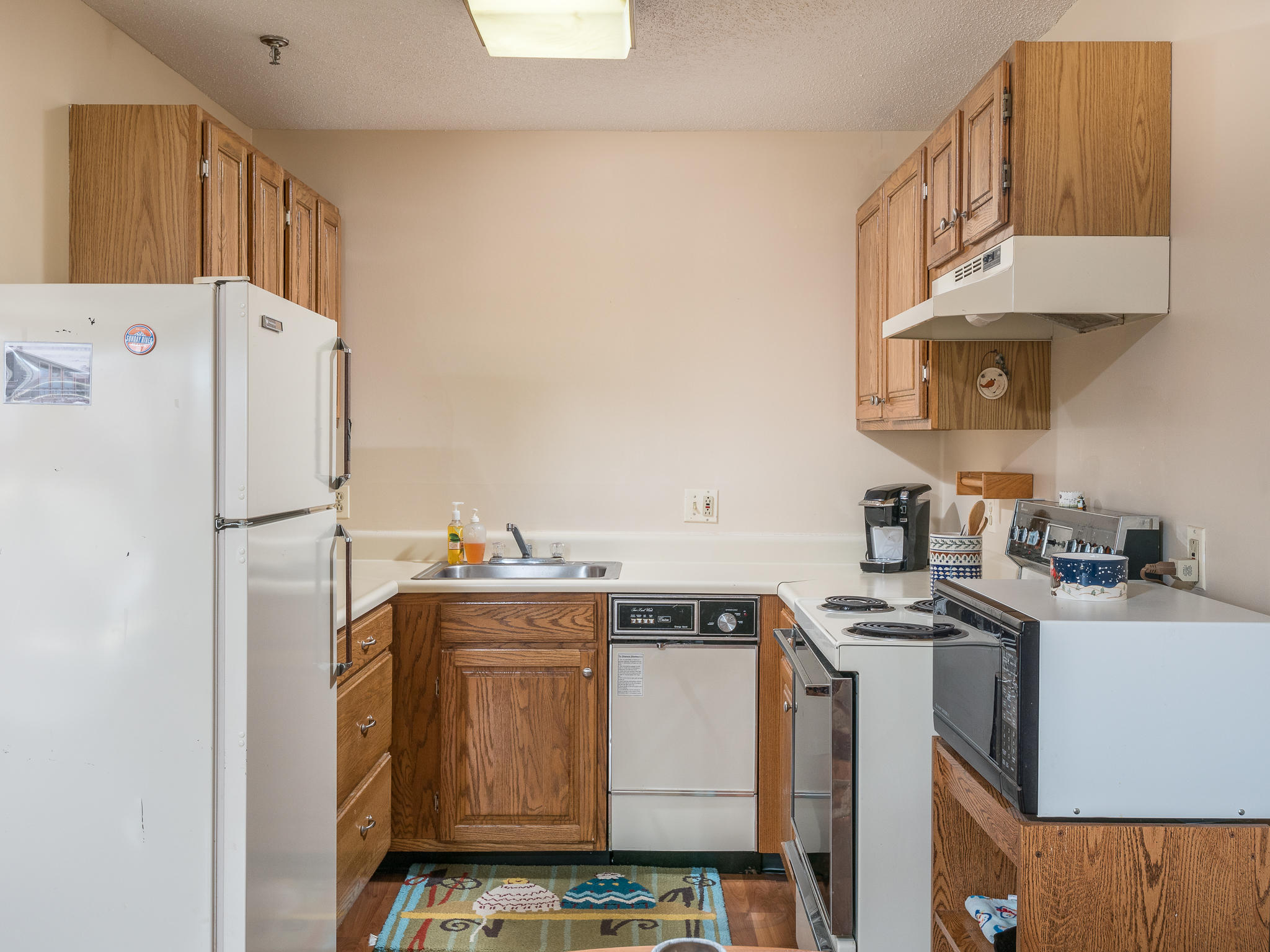 376 Skiway Road, Unit 105 Newry, ME 04261 - Photo 11 of 15 North Peak 3 103-7